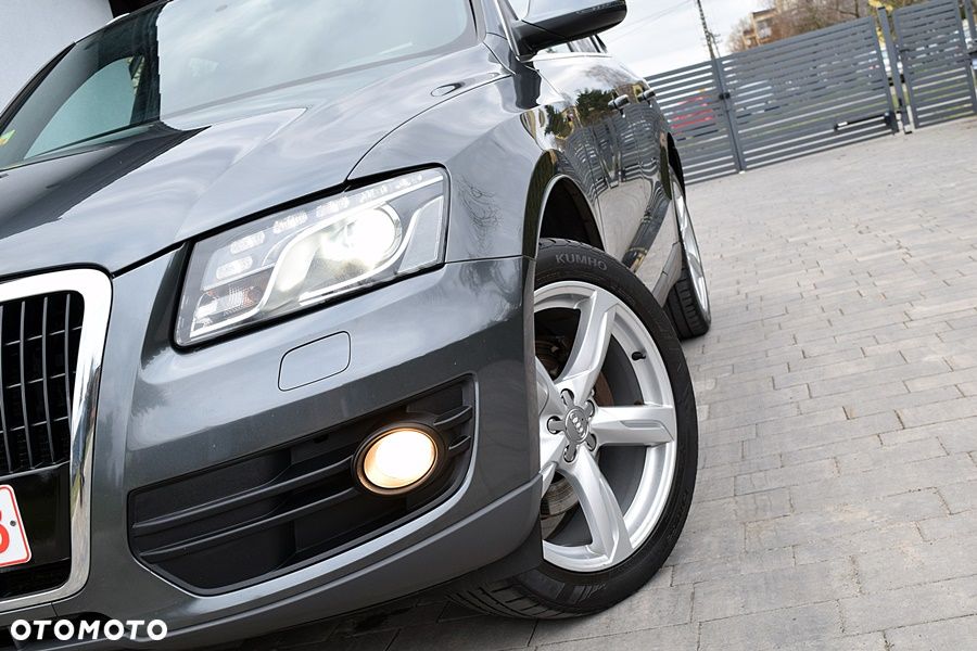 Audi Q5 3.2 FSI Quattro S tronic - 16
