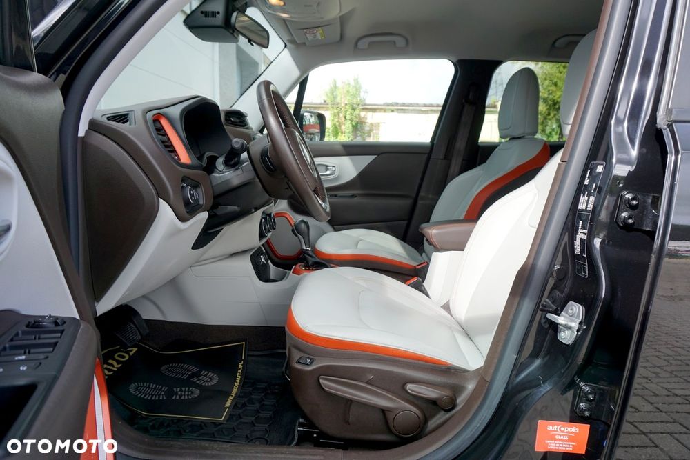Jeep Renegade 1.4 MultiAir Limited FWD S&S - 23