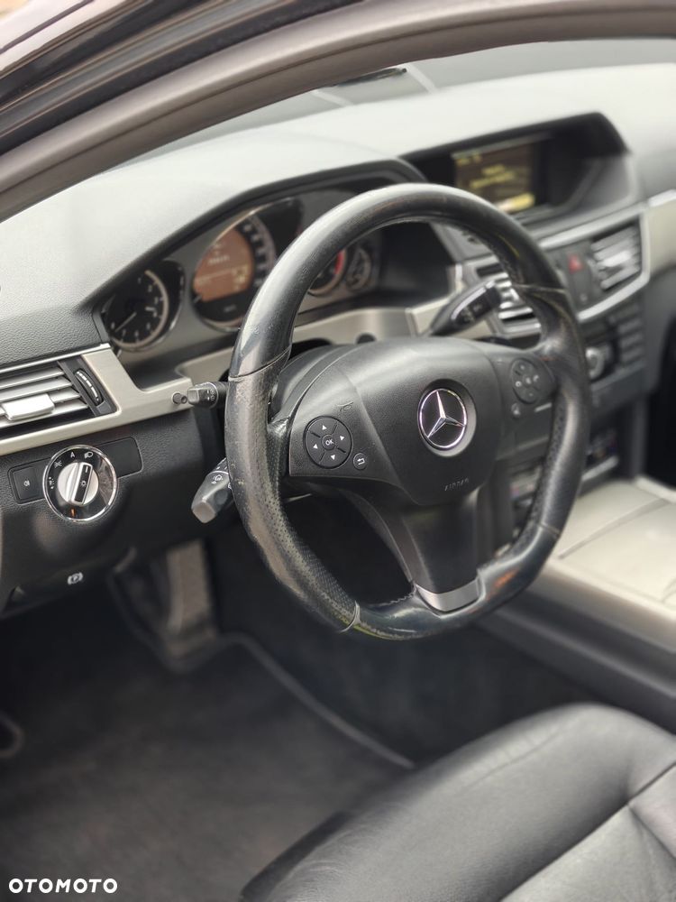 Mercedes-Benz Klasa E 350 CDI DPF BlueEFFICIENCY 7G-TRONIC Avantgarde - 13
