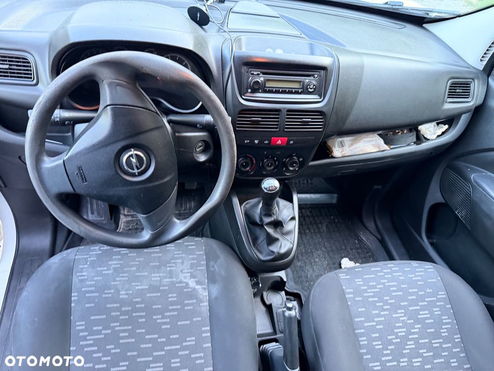Opel Combo - 9