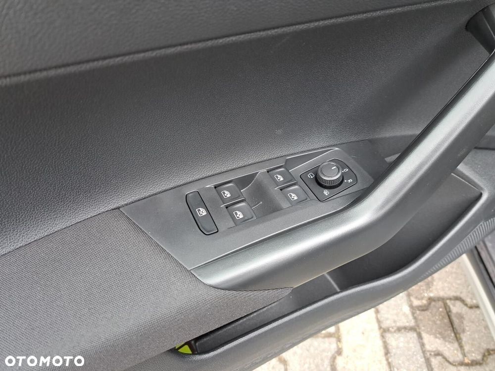 Volkswagen Taigo 1.0 TSI Life Plus - 22