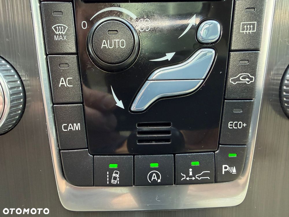 Volvo XC 60 D4 Geartronic Inscription - 13