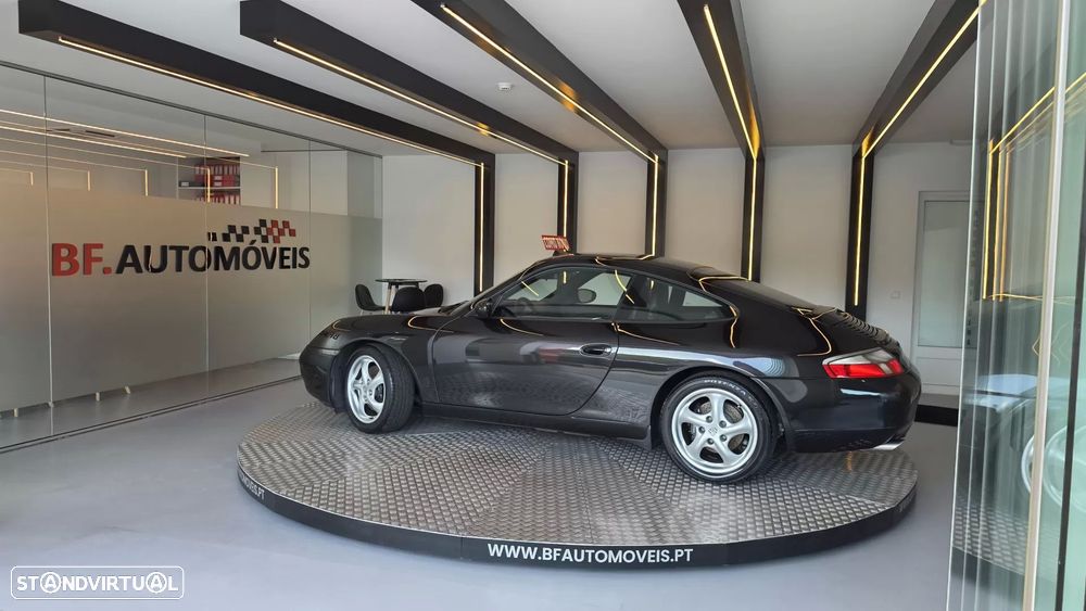 Porsche 911 (996) Carrera - 15
