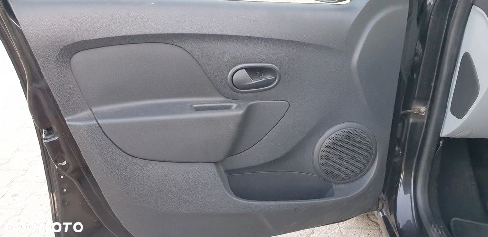 Dacia Sandero - 16