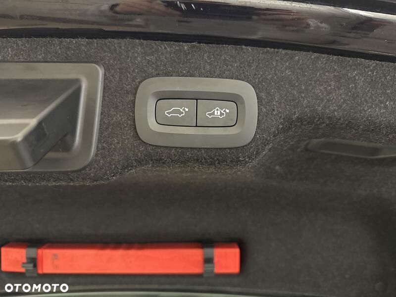 Volvo S90 B4 B Momentum Pro - 21