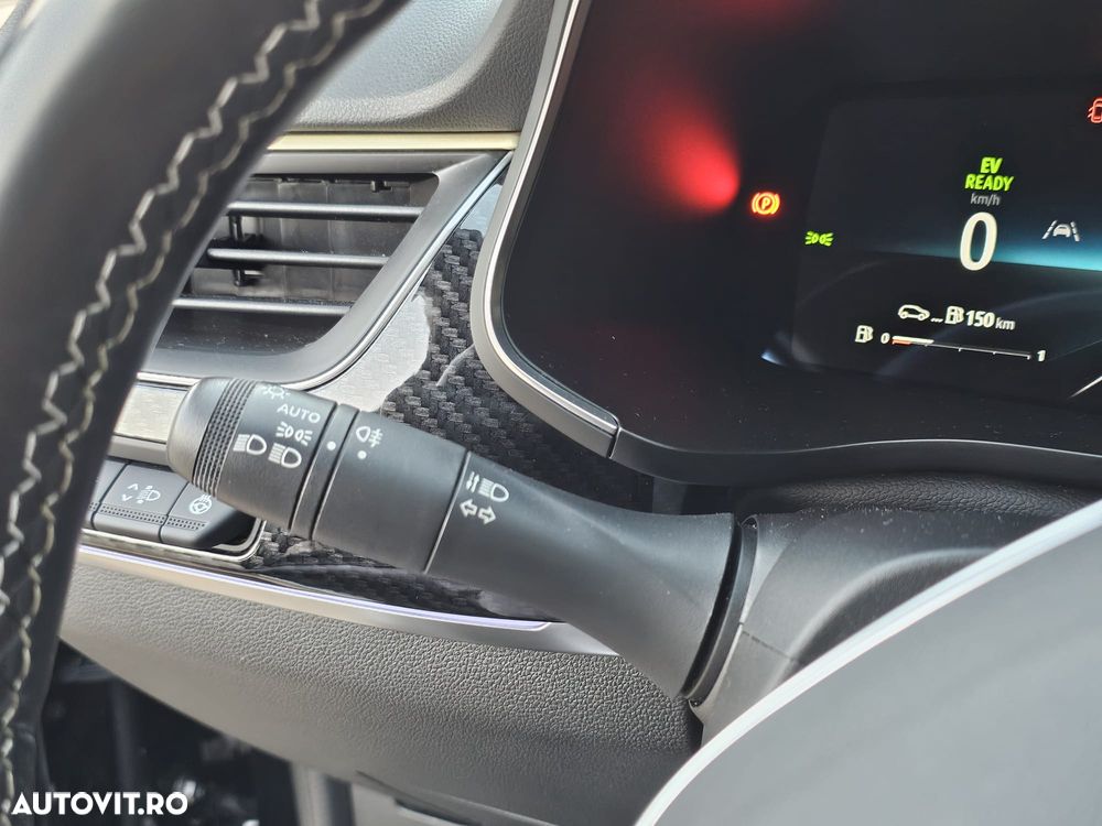 Renault Arkana E-TECH Hybrid RS Line - 30