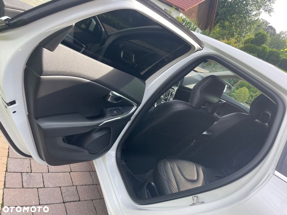 Volvo V40 D2 Drive-E Inscription - 18