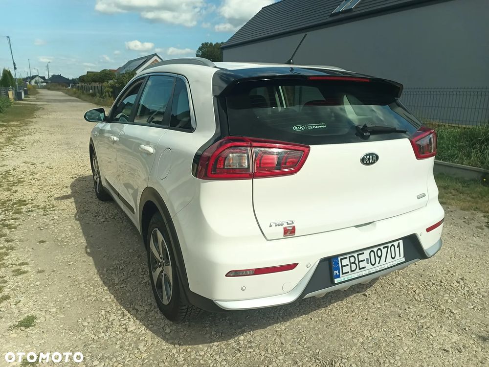 Kia Niro 1.6 GDI Hybrid M - 3