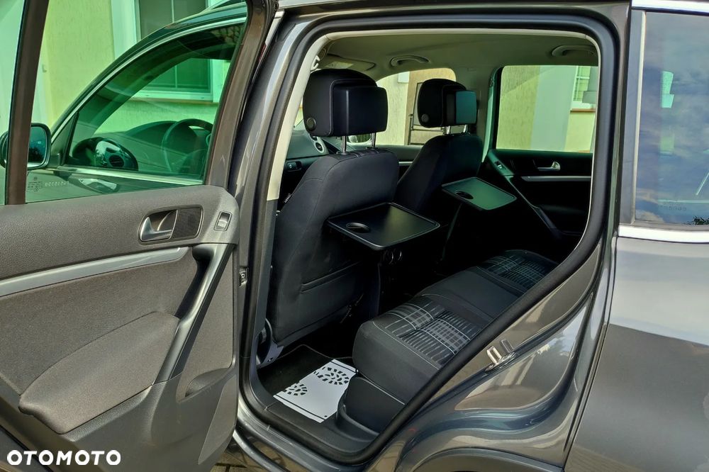 Volkswagen Tiguan - 32
