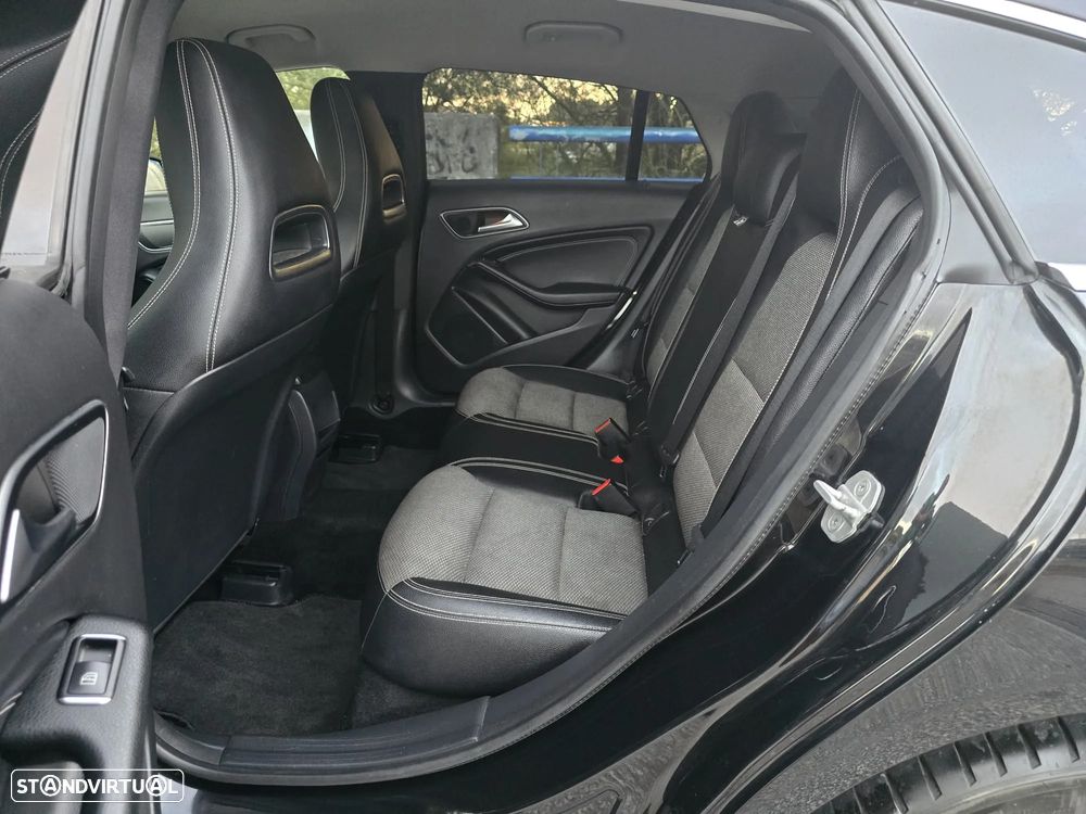 Mercedes-Benz CLA 220 d Shooting Brake Urban Aut. - 21