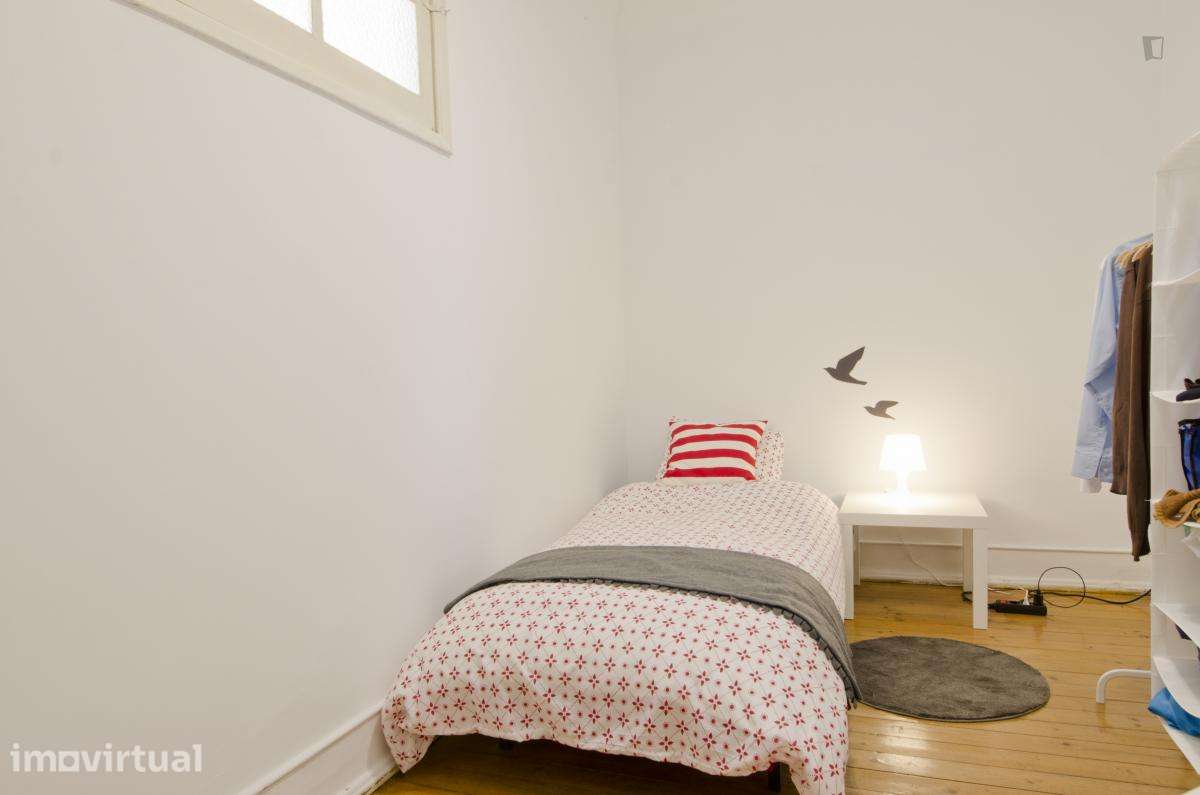 Quarto - localizado em Arroios Lisbon - Grande imagem: 3/17