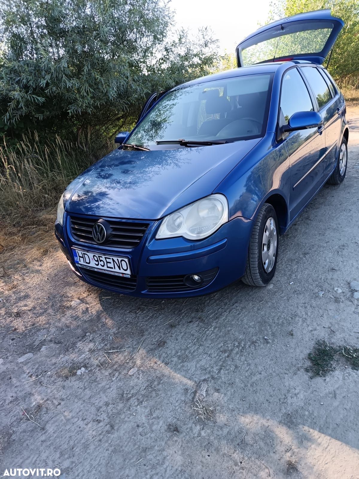 Volkswagen Polo - 1
