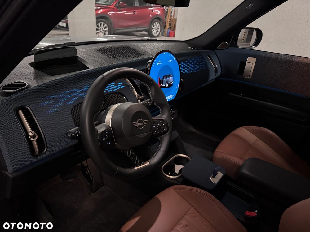 MINI Countryman C mHEV Linia Favoured - 23