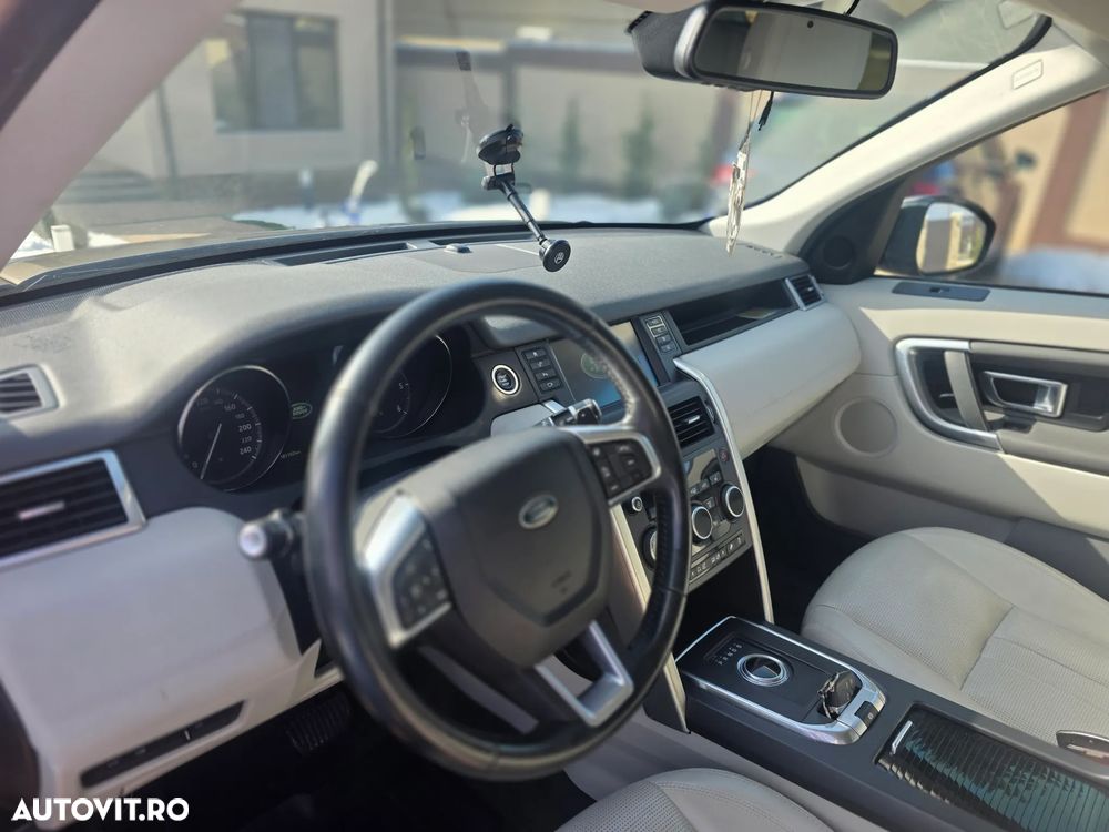 Land Rover Discovery 2.0 L TD4 HSE - 6