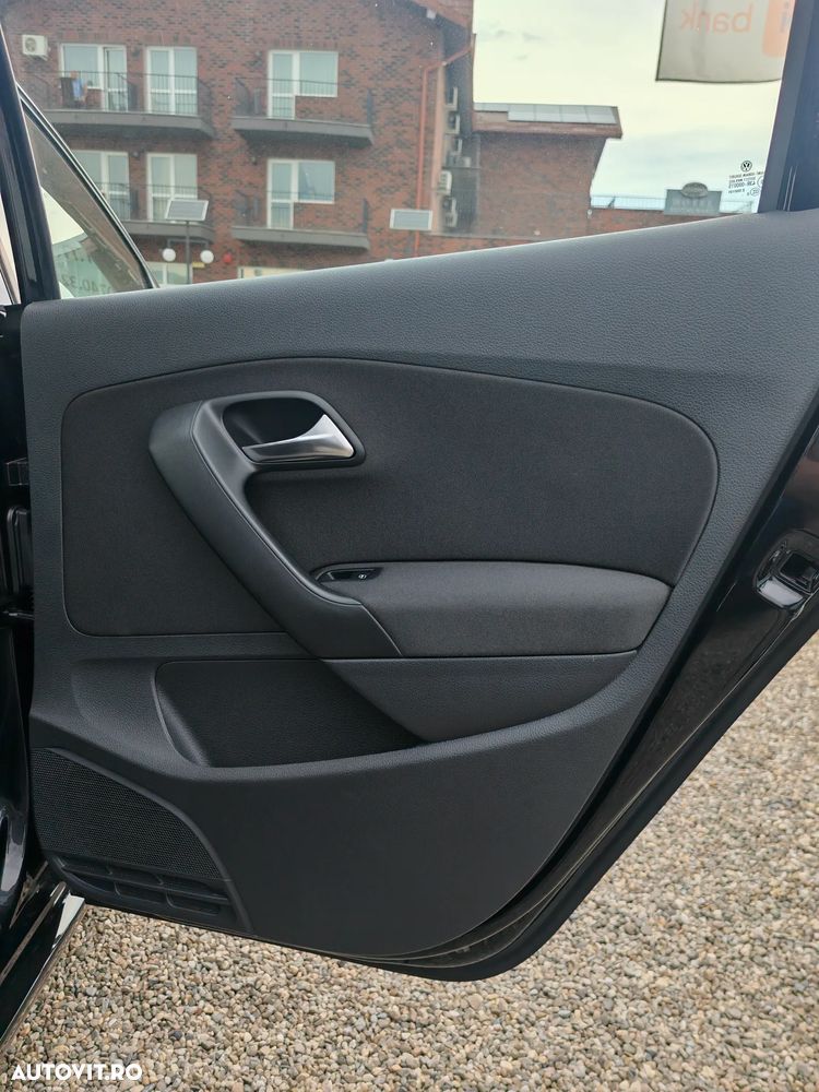 Volkswagen Polo 1.6 TDI CR DPF Highline - 34