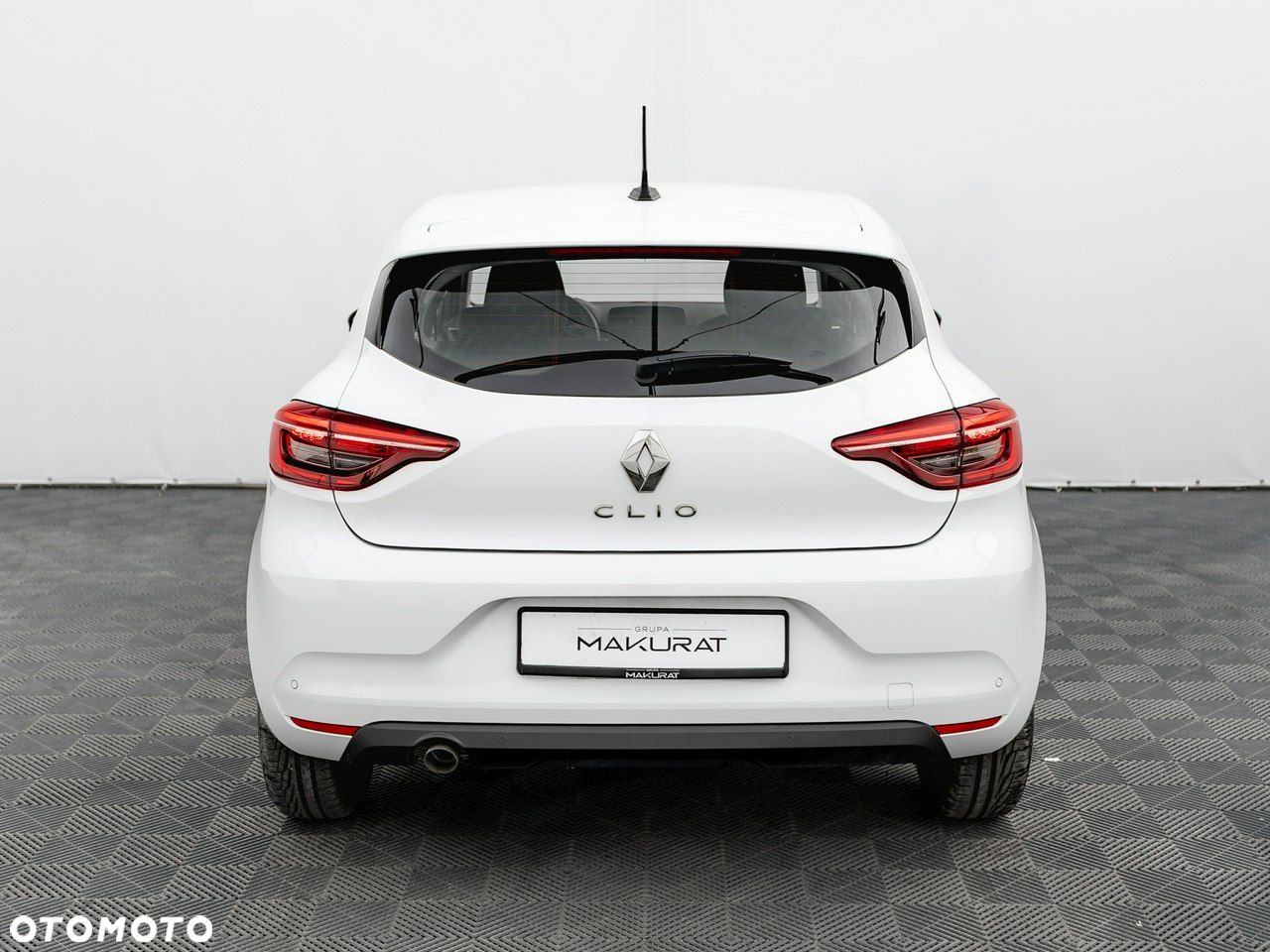 Renault Clio 1.0 TCe Equilibre - 11
