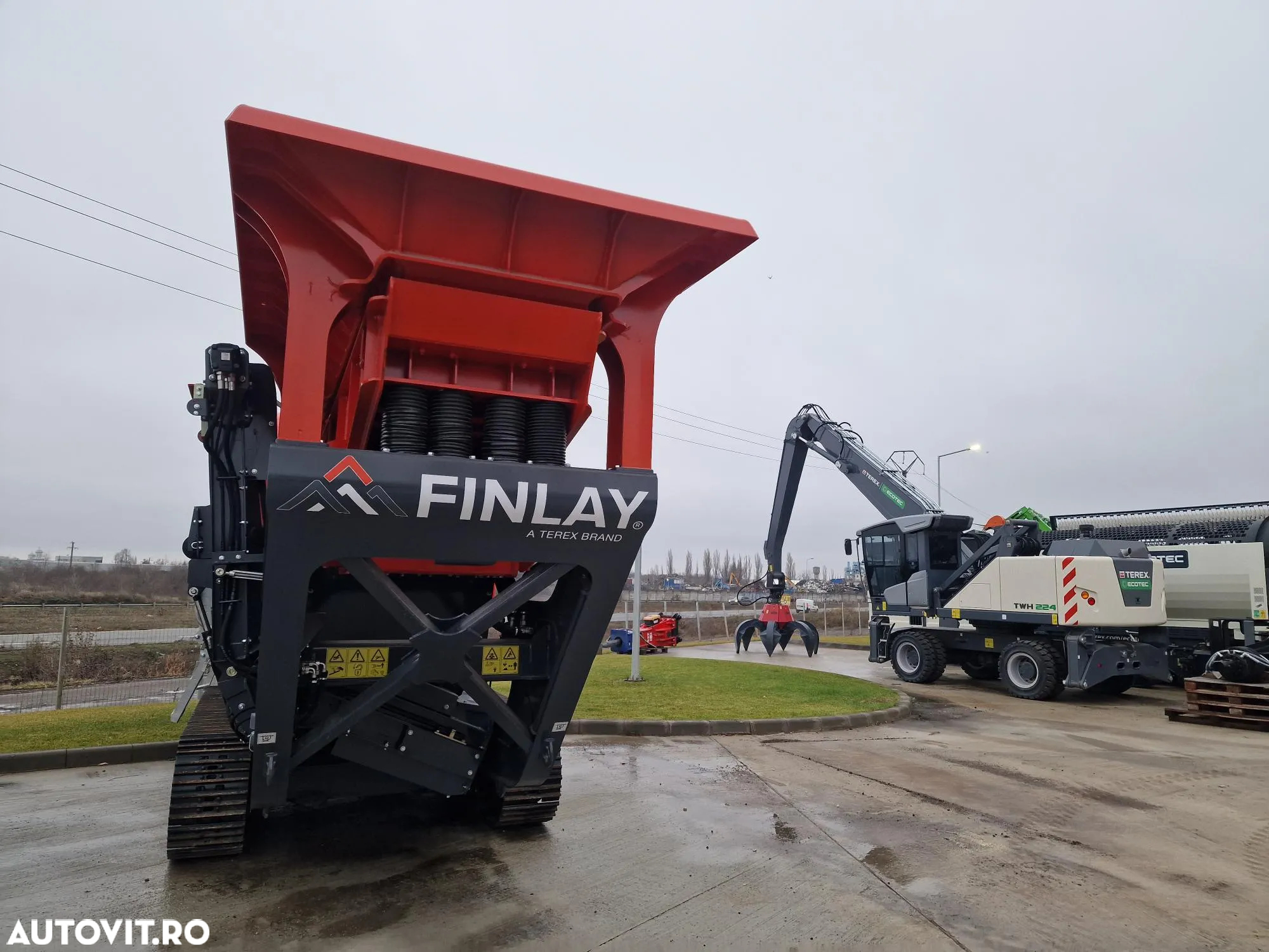 Terex Concasor mobil 28t, FINLAY J960, Cuva 0,9x0,.6m volum 3,6mc, motor CAT 175CP, banda magnetica, GARANTIE, posibilitate leasing 5 ani, PROMOTIE 329.000 EUR+Tva - 9