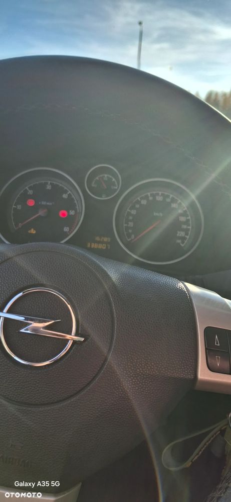 Opel Astra III 1.9 CDTI Cosmo - 13