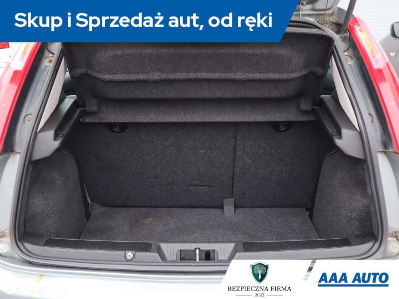 Fiat Grande Punto - 15