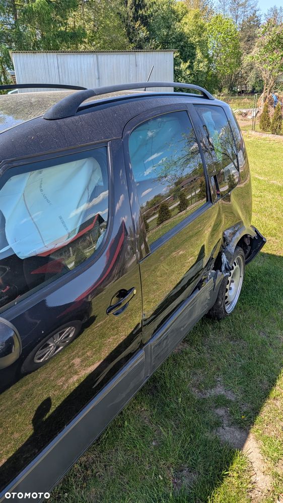 Skoda Roomster 1.6 TDI DPF Scout PLUS EDITION - 5