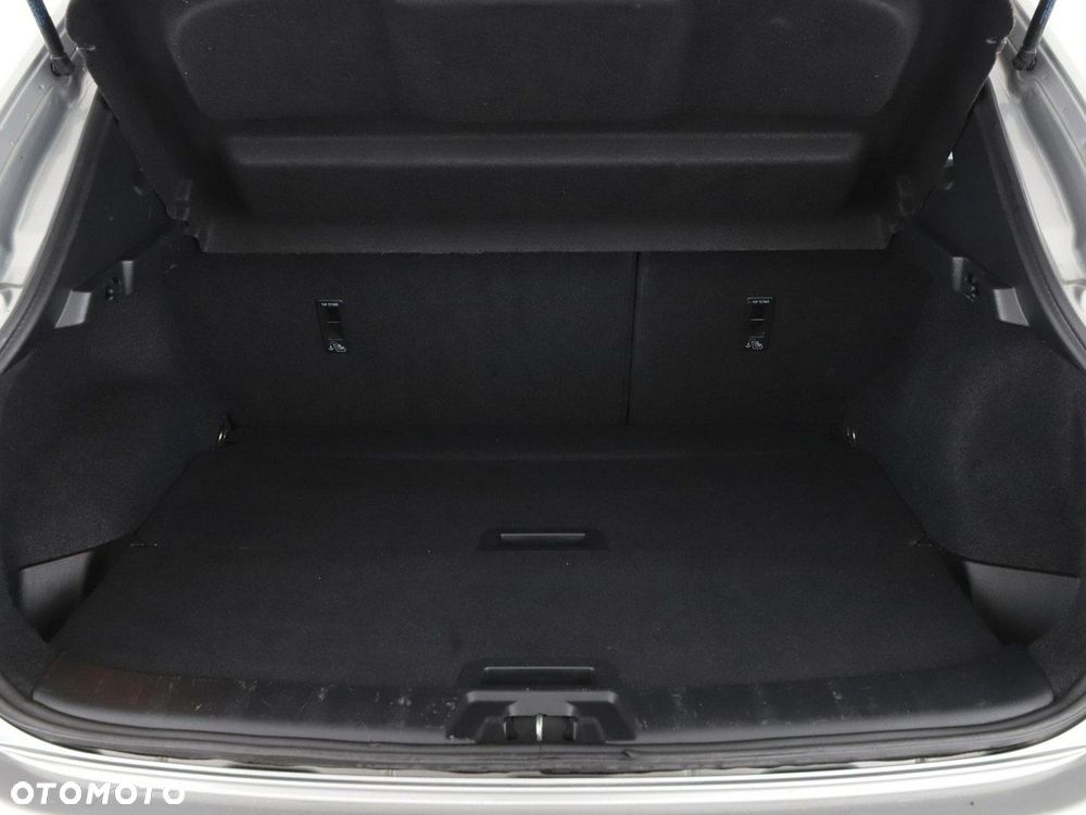 Nissan Qashqai 1.6 DIG-T N-Connecta - 20