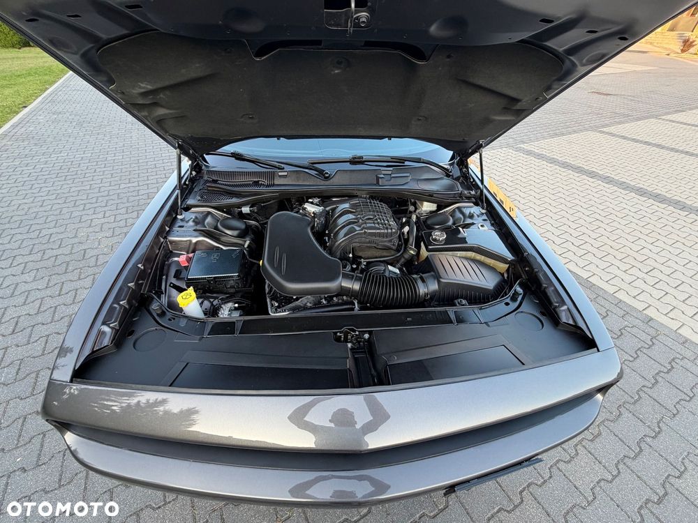 Dodge Challenger - 27
