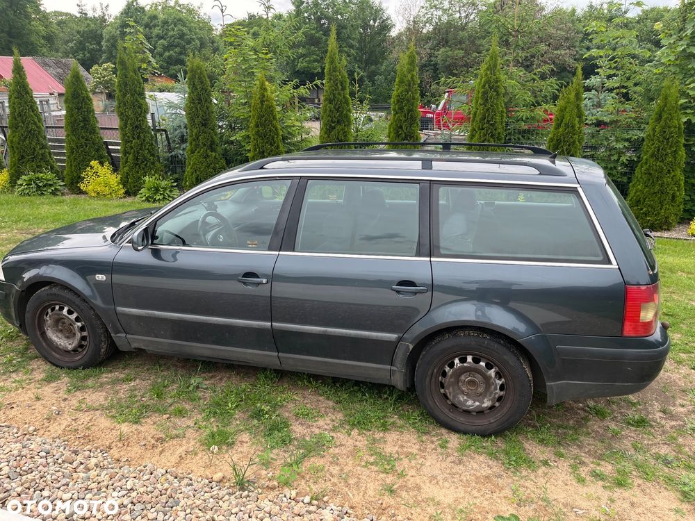 Volkswagen Passat 1.9 TDI Highline - 4