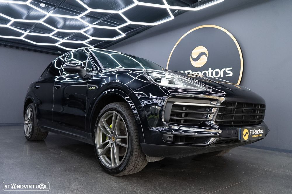 Porsche Cayenne Coupé E-Hybrid - 10