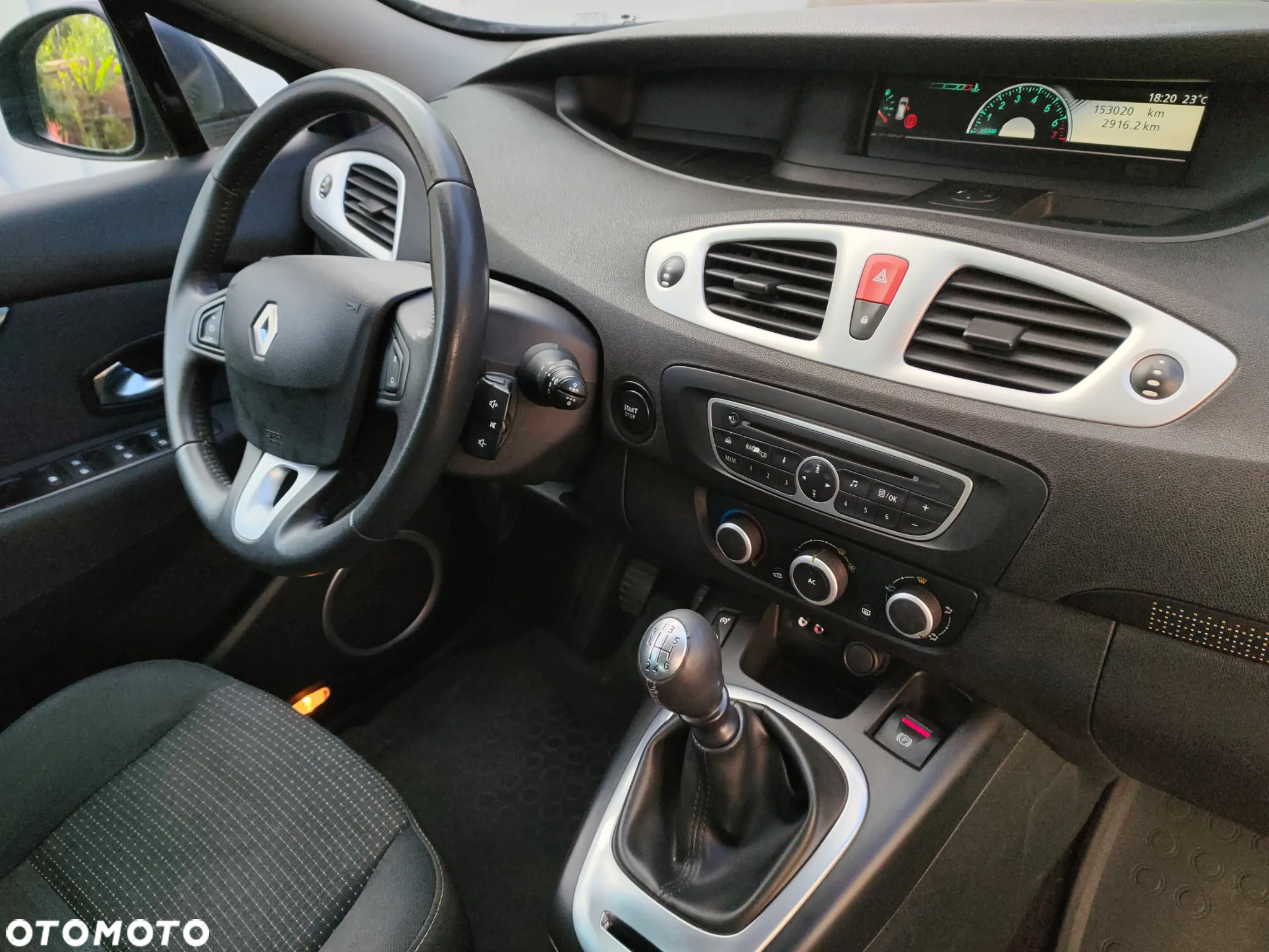 Renault Scenic - 21