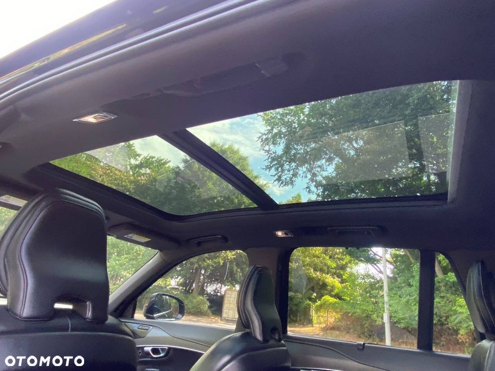 Volvo XC 90 T5 GPF AWD R-Design 7os - 38