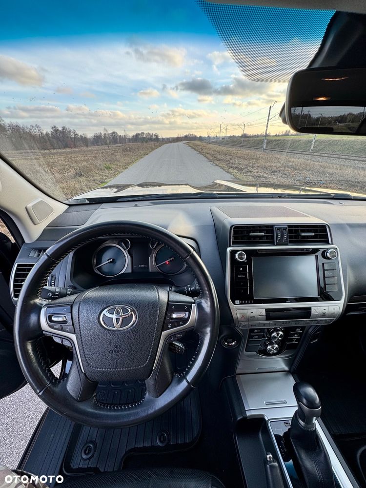 Toyota Land Cruiser LC 2.8 D-4D Invincible - 8
