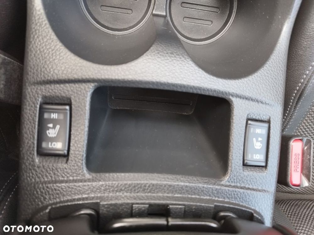 Nissan Qashqai 1.6 DCi Visia Xtronic EU6 - 25