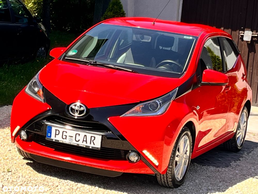 Toyota Aygo x-clusiv - 1