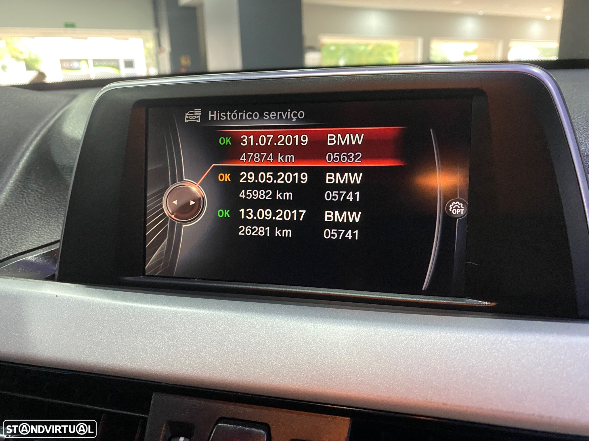 BMW X1 16 d sDrive Advantage - 33