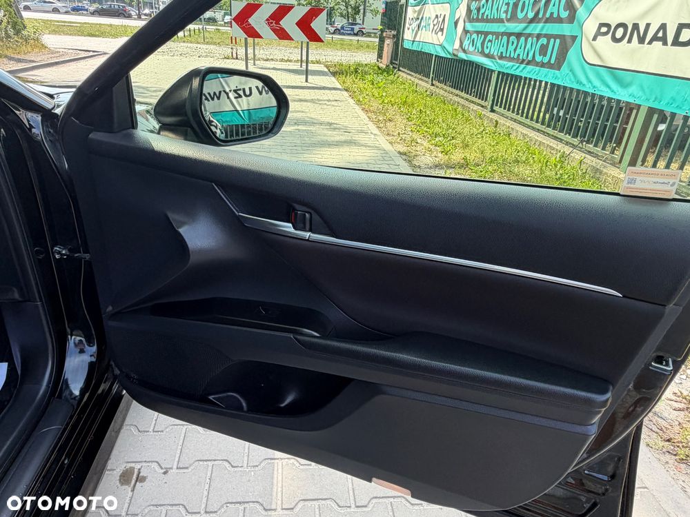 Toyota Camry 2.5 Hybrid Comfort CVT - 29