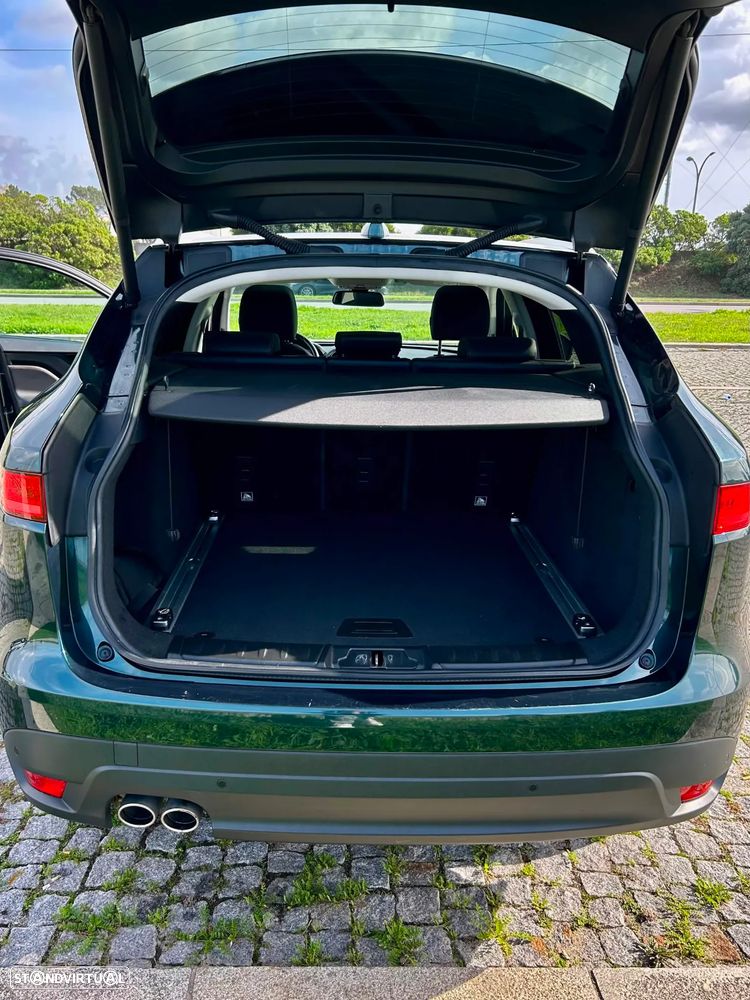 Jaguar F-Pace 2.0 i4D Portfolio - 11