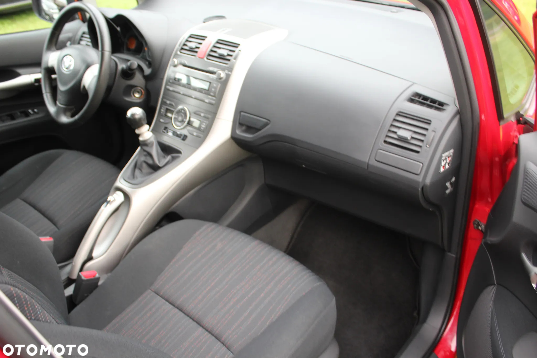 Toyota Auris 1.33 VVT-i Luna - 22