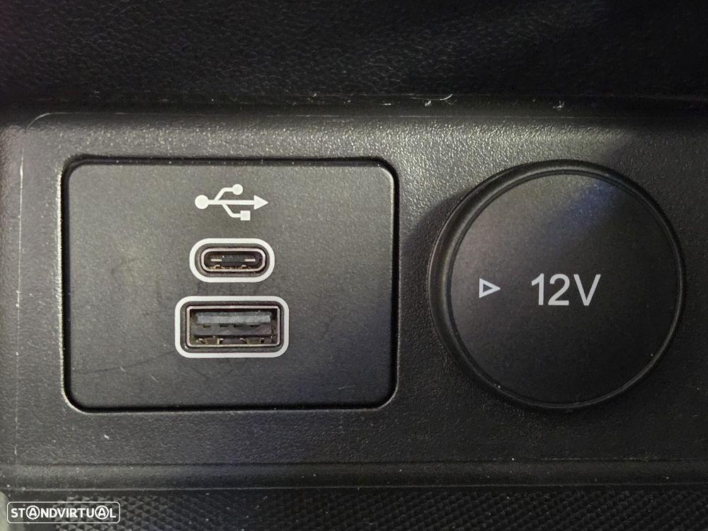 Ford Kuga 2.5 Duratec PHEV TITANIUM - 16