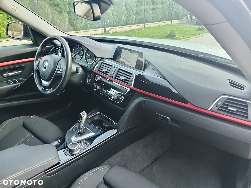 BMW 3GT 320d Sport-Aut Luxury Line - 12