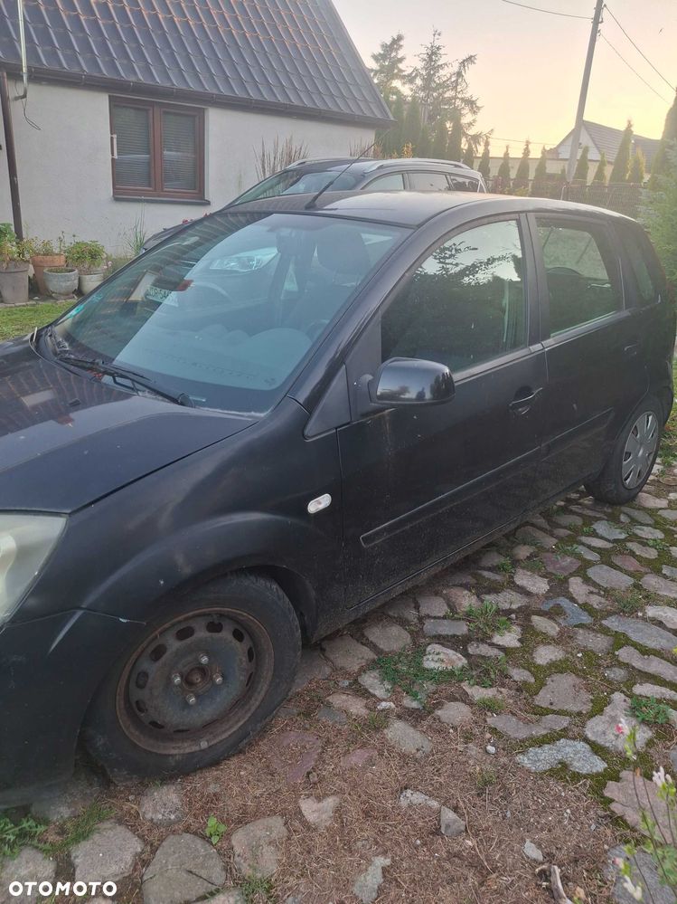 Ford Fiesta - 4