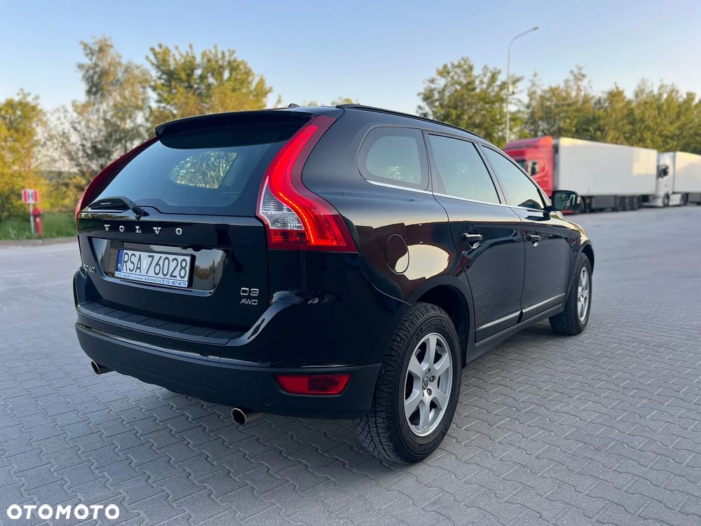 Volvo XC 60 2.4D AWD Momentum - 24