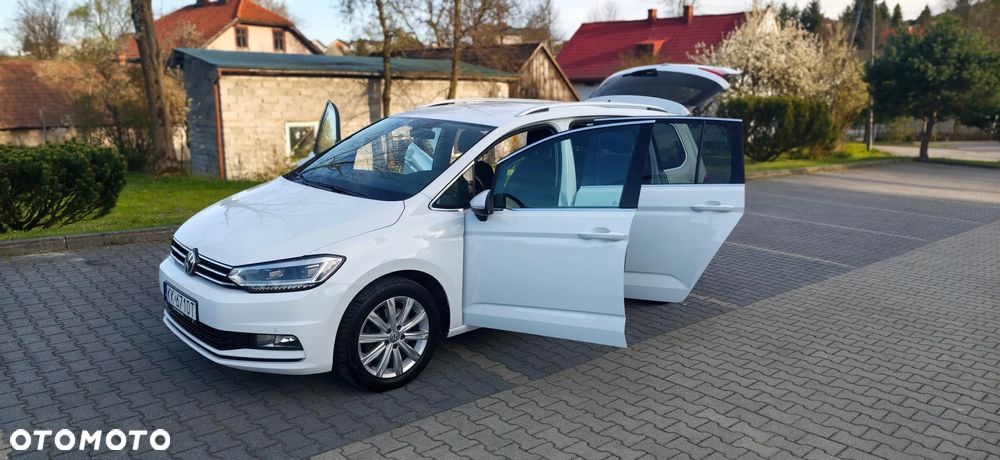 Volkswagen Touran - 18