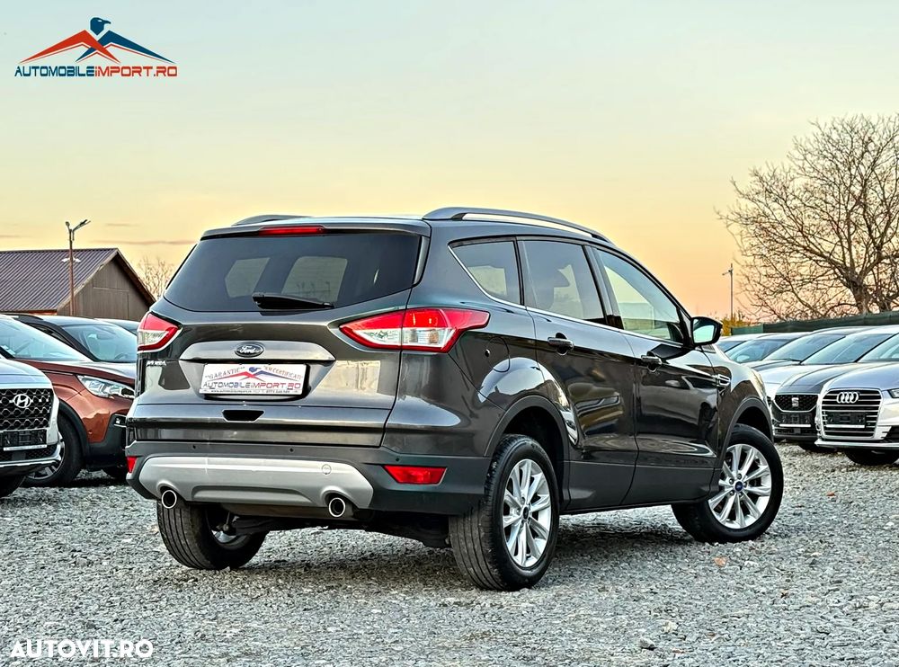 Ford Kuga 2.0 TDCi 4x4 Aut. Titanium - 2