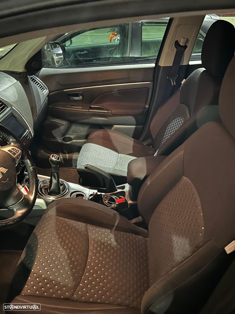 Mitsubishi ASX 1.6 2WD Classic Collection - 5