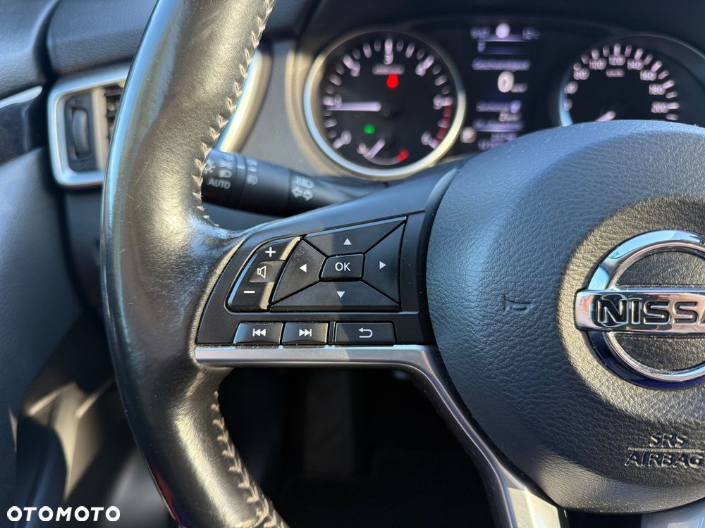 Nissan Qashqai 1.6 dCi Xtronic TEKNA+ - 19