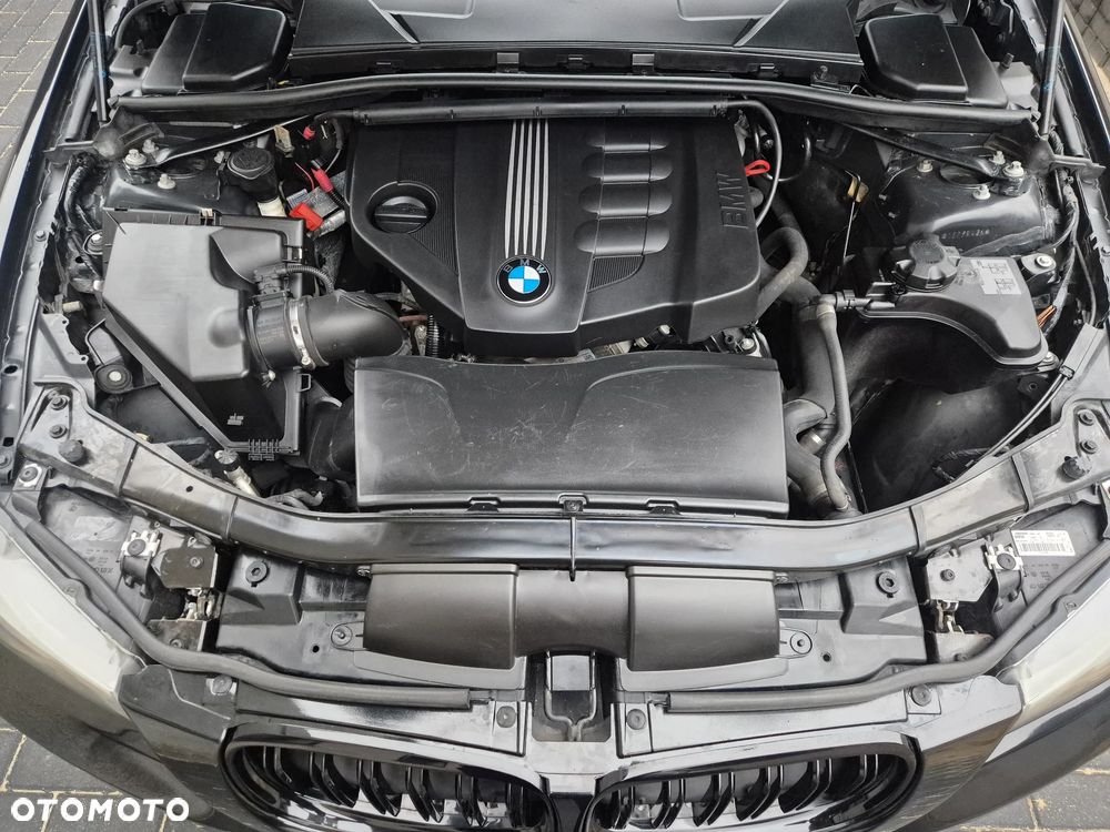 BMW Seria 3 318d - 14