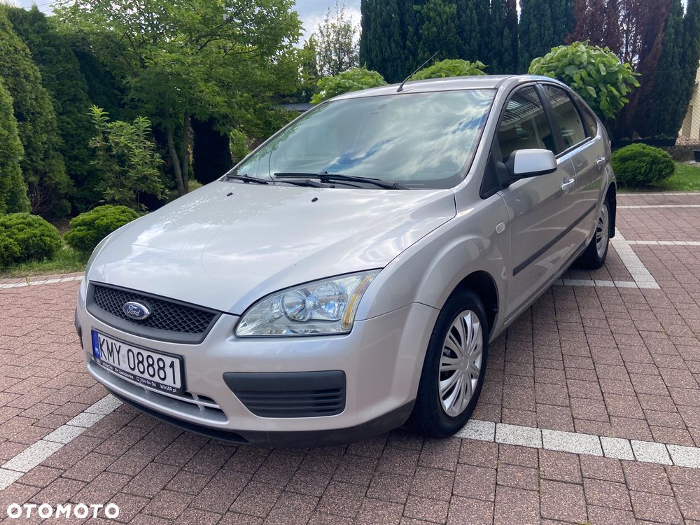Ford Focus 1.6 Ambiente - 1