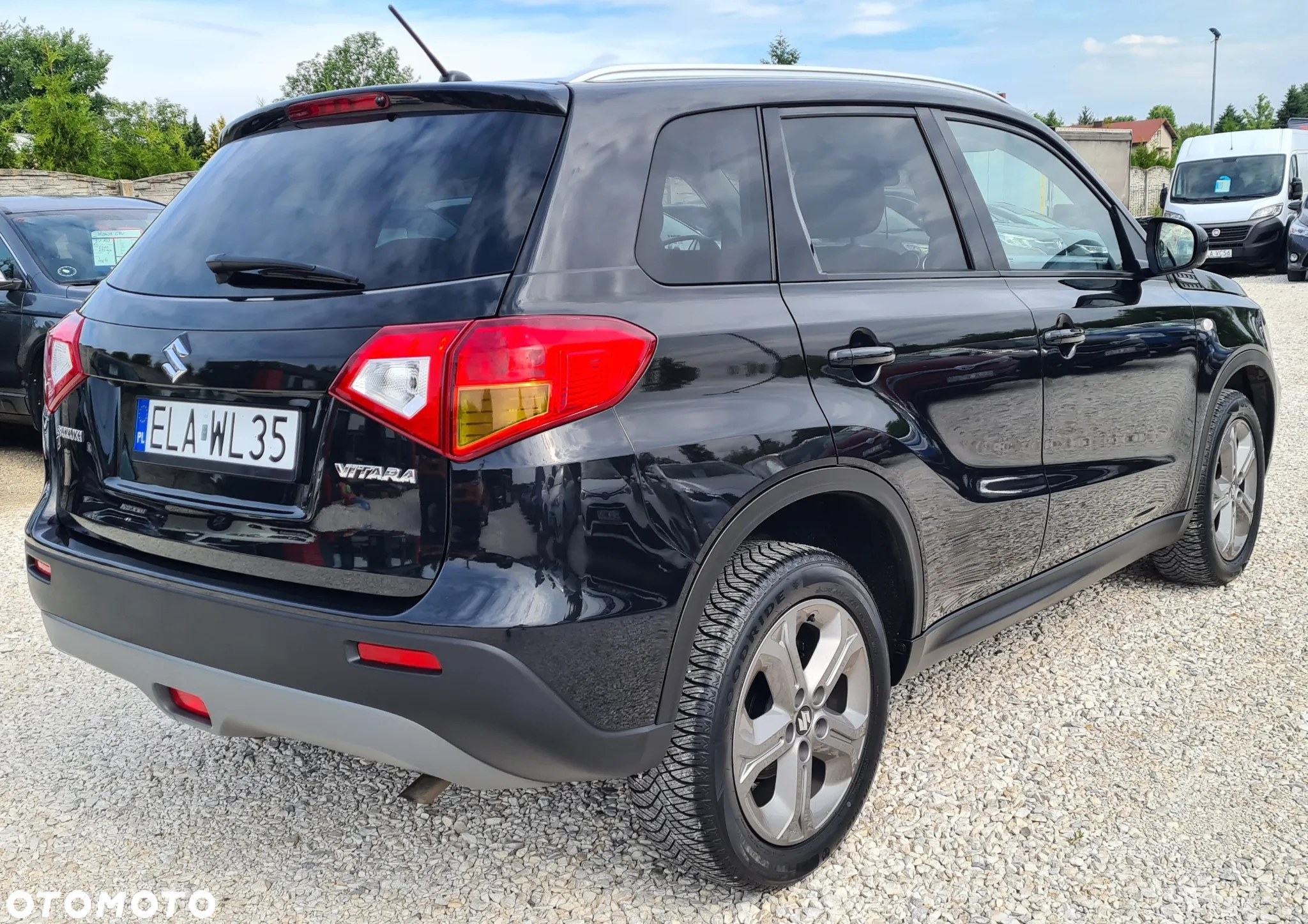 Suzuki Vitara - 8