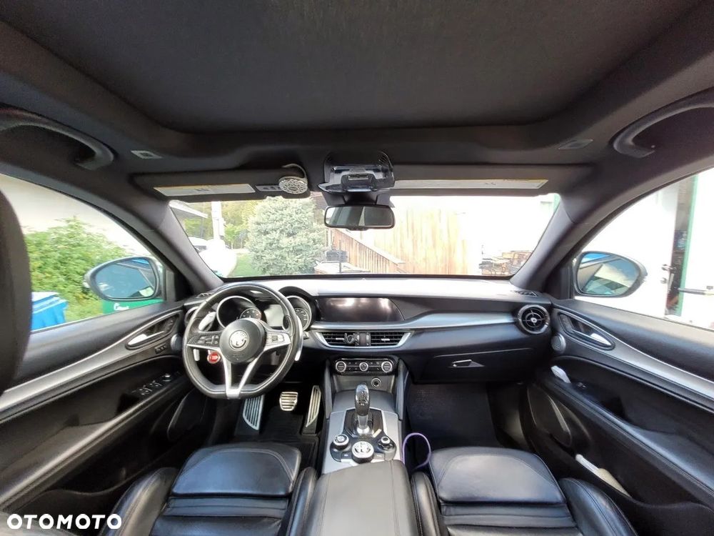 Alfa Romeo Stelvio - 15