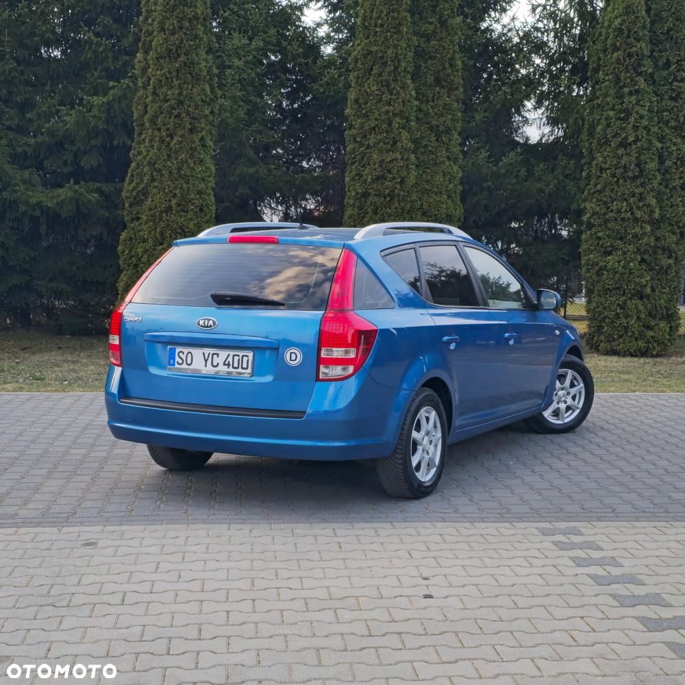 Kia Ceed - 14